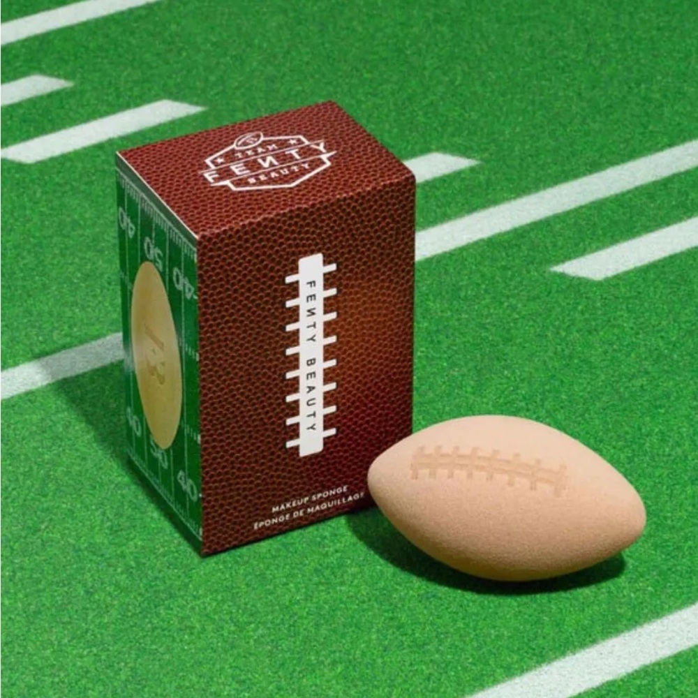 Fenty Beauty SHOWSTOPP'R Football Sponge Game Day Edition SuperBowl